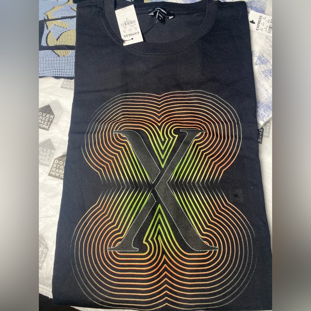 Express Mens Graphic Tees Size M (ALL 5 INCLUDED) BRAND NEW ! - Picture 4 of 6